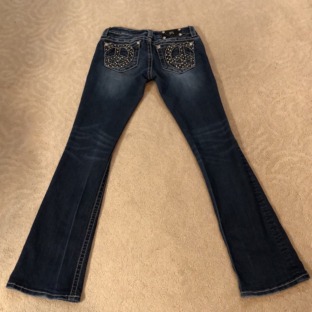 Miss Me Sz 27 bootcut COOL RETRO peace sign pocket embellished jeans EUC!